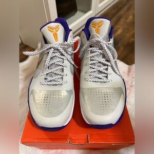 Nike Zoom Kobe V in White and Purple